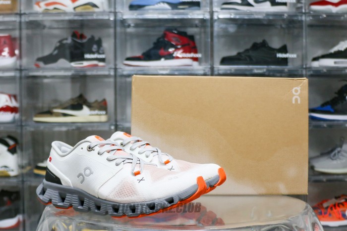 On Cloud X 3 Ivory Alloy