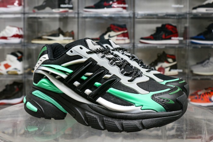 Pharrell x adidas Adistar Jellyfish Black Royal Green