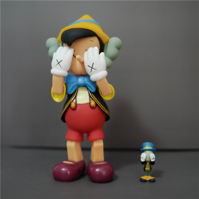 Kaws x Pinocchio & Jiminy Cricket  2010 27cm
