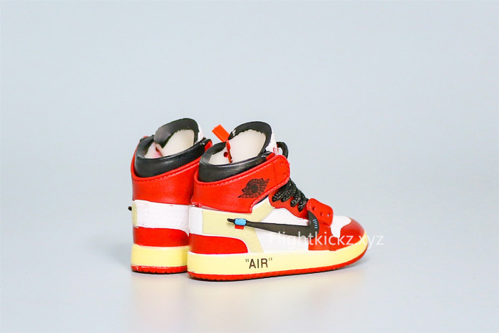 Mini SneakerOff White X Air Jordan 1 Chicago 3D keychain
