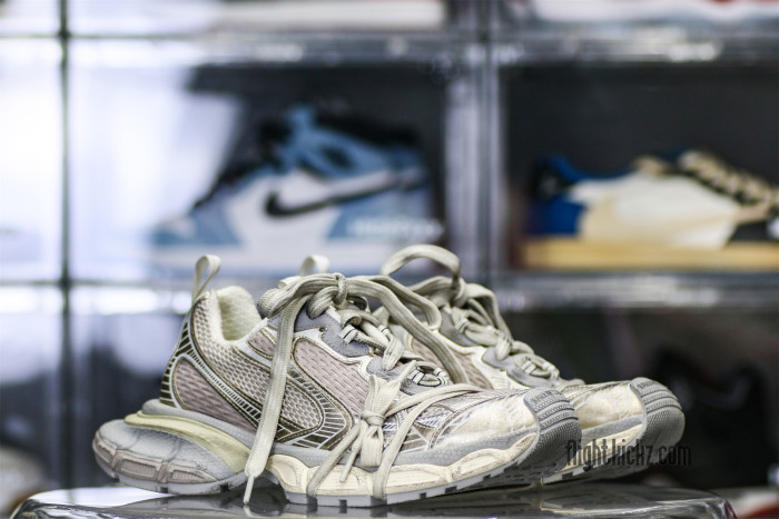 Balenciag*  3XL Sneaker 'Worn‑Out ‑ Light Beige' 