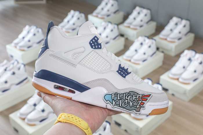 Nike SB x Air Jordan 4 “Navy Blue” 2025（A1）