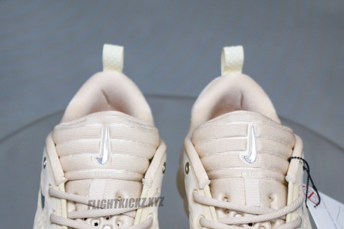 Nike Mind 002 Light Khaki