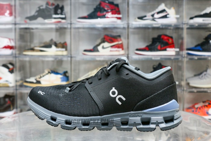 On Running Cloud X 4 Black Chambray
