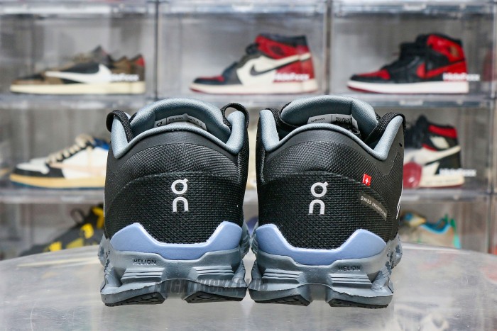 On Running Cloud X 4 Black Chambray