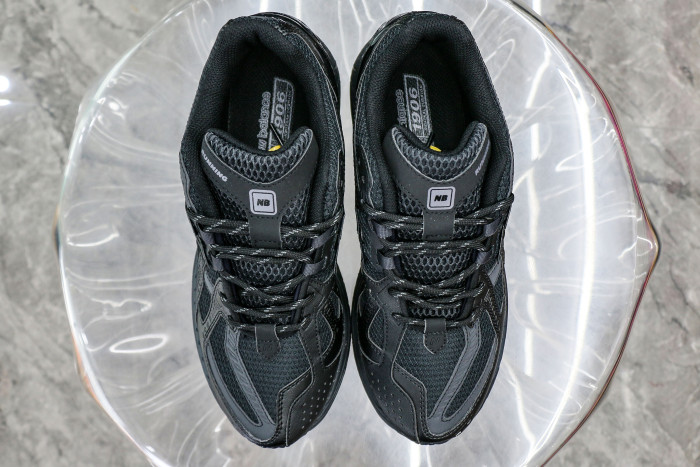 New Balance 1906U Triple Black