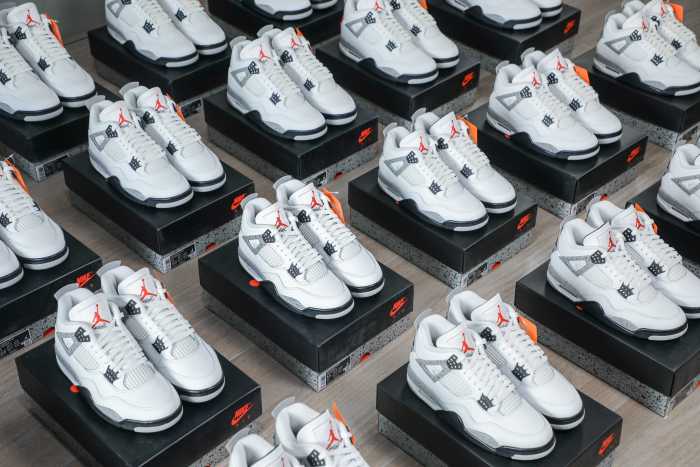 US Warehouse:Air Jordan 4 Retro OG 'White Cement' 2025 ( A1)