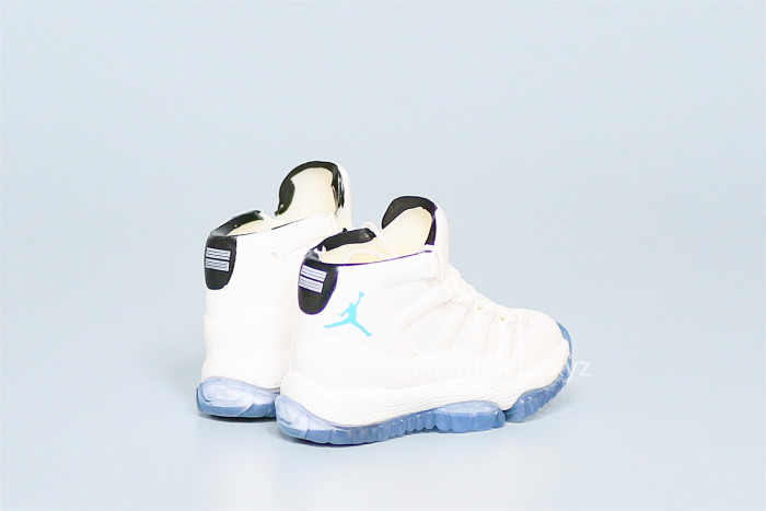 Mini Sneaker Air Jordan 11 Legend Blue 3D keychain