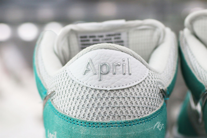 April Skateboards x Nike SB Dunk Low(Flash Sale Size9.5)