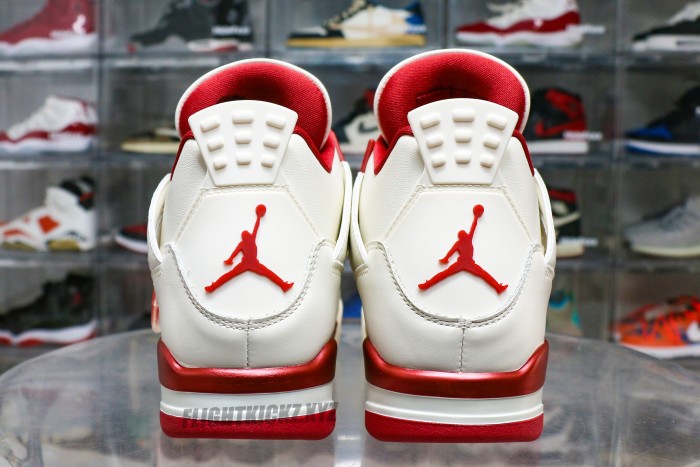 Jordan 4 Retro Valentines Day WMNS 2026 (A1)