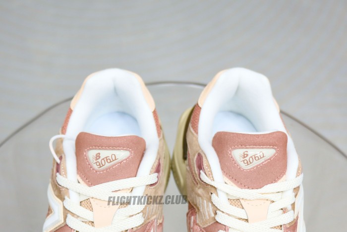New Balance 9060 Sparrow Flat Taupe
