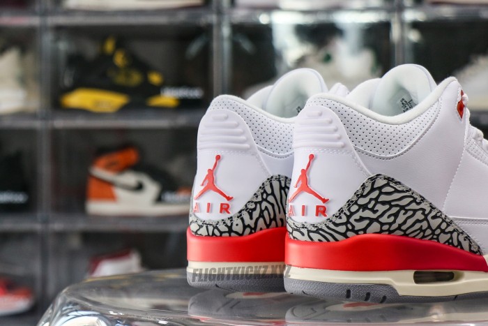 Air Jordan 3 Retro Georgia Peach 2024