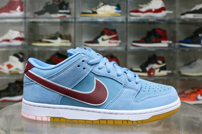 Nike Dunk Low Premium SB Philadelphia Phillies