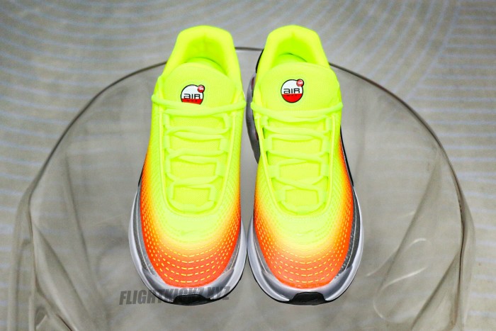 Air Max DN SE Cyber Bright Crimson
