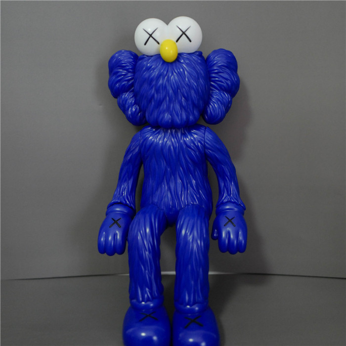 Kaws BFF Seated Fan Art Toy 25cm