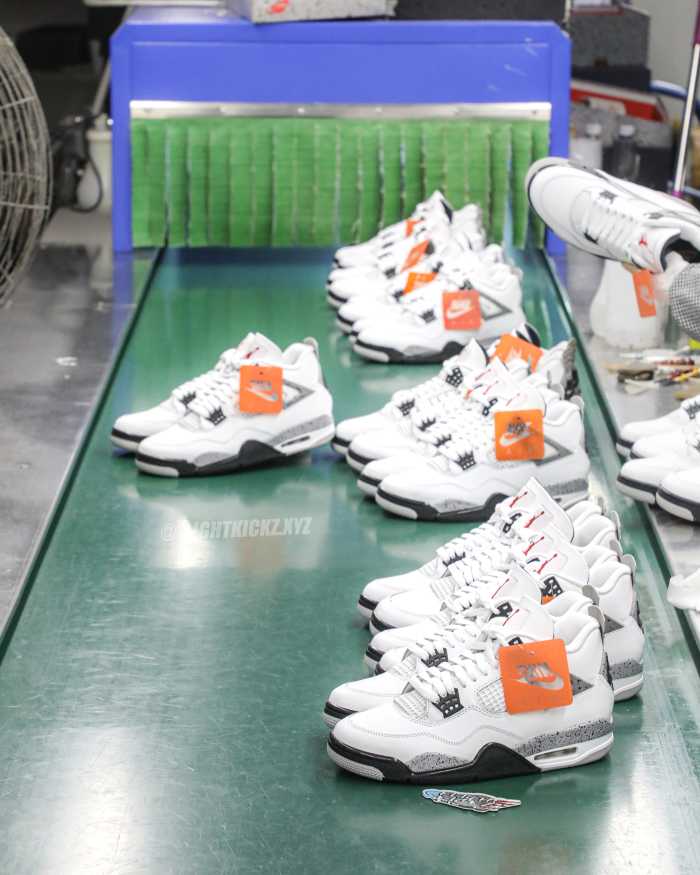 Air Jordan 4 Retro OG 'White Cement' 2025（A1）