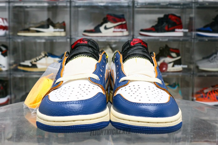Air Jordan 1 Retro Low OG Summit White