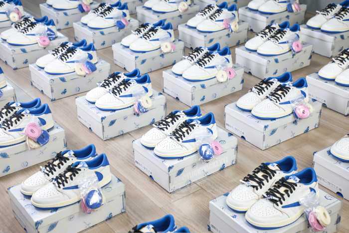 US Warehouse: Travis Scott x Fragment x Air Jordan 1 Low OG ( A1)