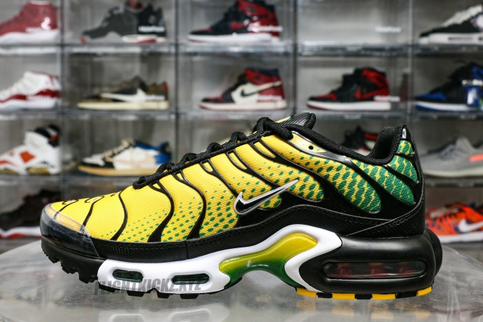 Nike Air Max Plus Varsity Maize Pine Green