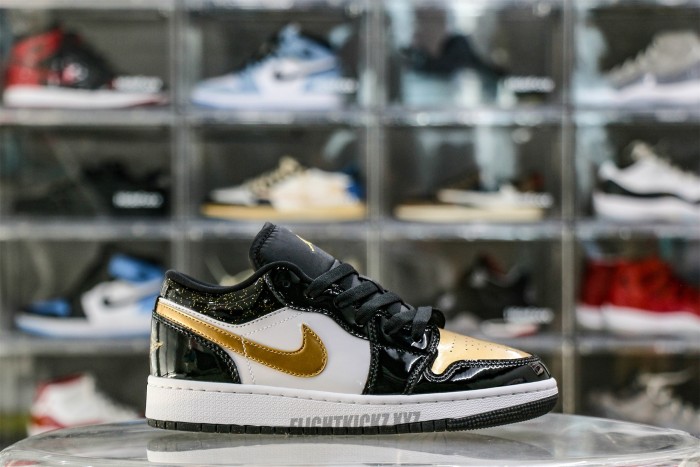 Air Jordan 1 Low SE Gold Toe