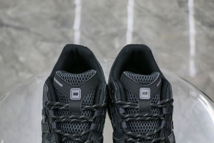New Balance 1906U Triple Black