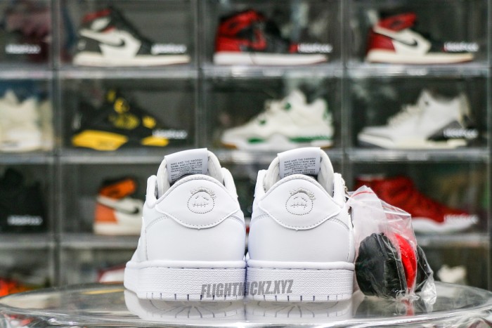 Travis Scott x Air  Jordan 1 Retro Low OG SP Michael Rubin White Party (Friends and Family)