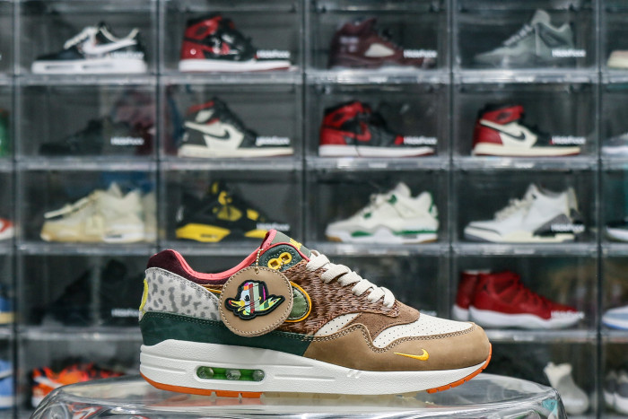 Nike Air Max 1 '87 Luxe PE University of Oregon