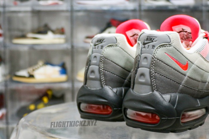 Air Max 95 OG Solar Red