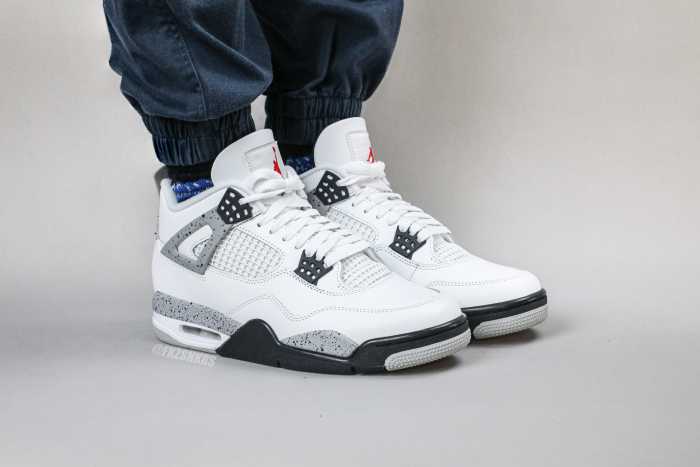 Air Jordan 4 Retro OG 'White Cement' 2025（A1）