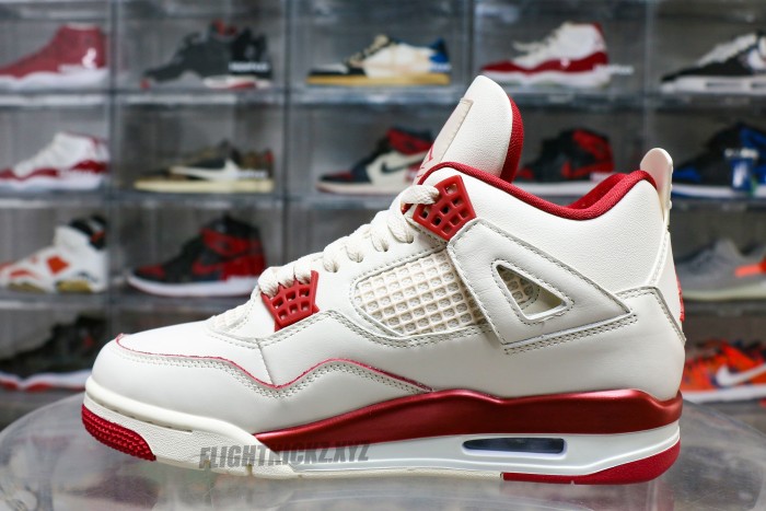 Jordan 4 Retro Valentines Day WMNS 2026 (A1)