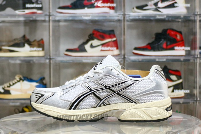 KITH × Asics Gel-1130  Cream/Scarab