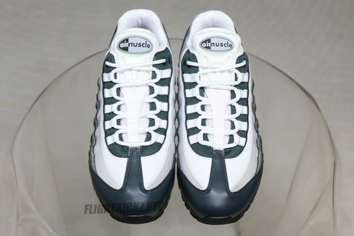 Nike Air Max Muscle 95 Yu-Gi-Oh! Jonouchi (with Promo Card)