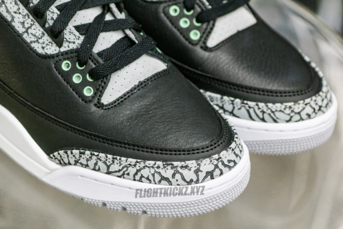Air Jordan 3 Retro Green Glow 2024