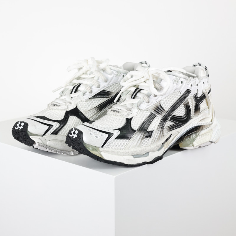 Balenciag* Runner Sneaker White Black Gradient