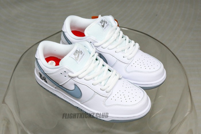 Nike SB Dunk Low Supreme 94 White Metallic Silver