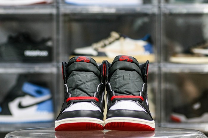 Air Jordan 1  Retro High OG Black Toe Reimagined（A1）