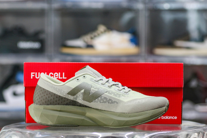 New Balance FuelCell Rebel v4 Olivine Dark Camo