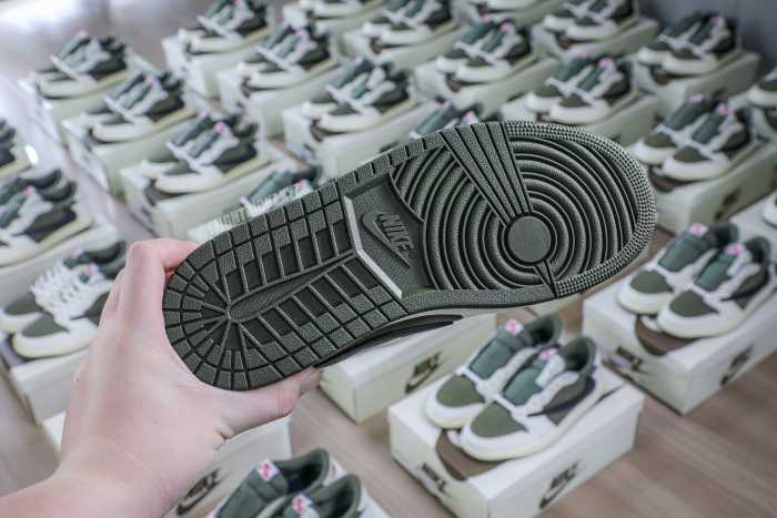 US Warehouse:Travis Scott x Air Jordan 1 ' Medium Olive' （A1）