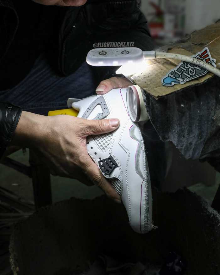 Air Jordan 4 Retro OG 'White Cement' 2025（A1）