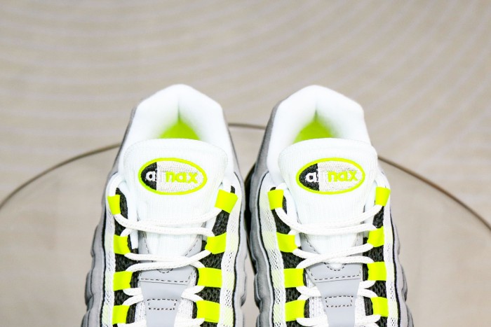 Air Max 95 OG Neon 2025