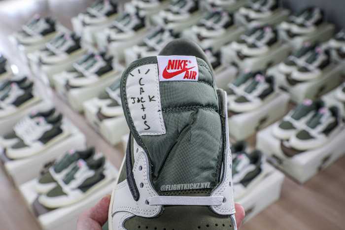 US Warehouse:Travis Scott x Air Jordan 1 ' Medium Olive' （A1）