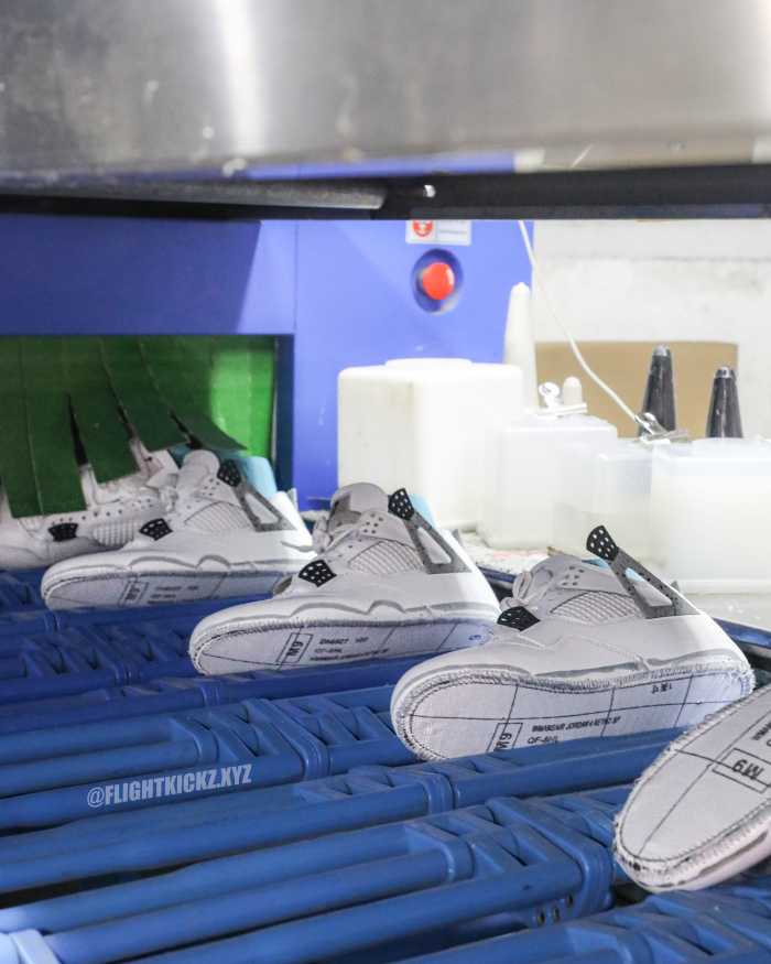 Air Jordan 4 Retro OG 'White Cement' 2025（A1）