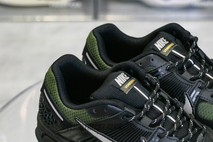 Nike Zoom Vomero 5 Black Sequoia 2024