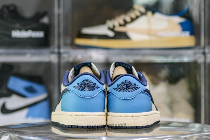 Air Jordan 1 Low OG “Obsidian”  UNC 2025