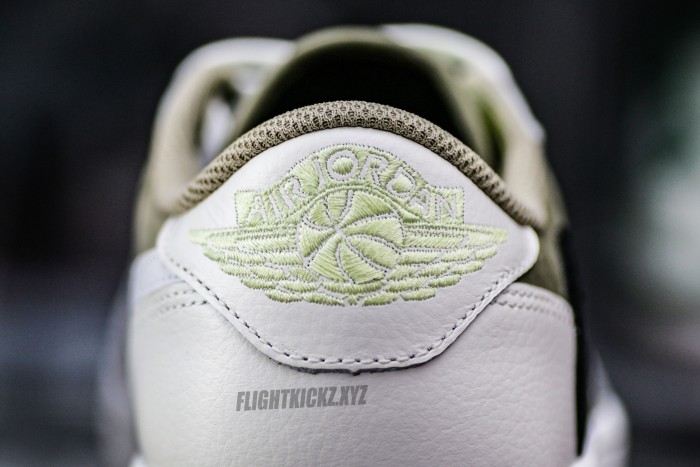 Travis Scott x Air Jordan 1 Low Golf Neutral Olive GS（A1）