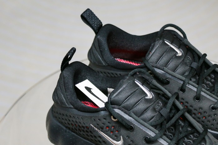 Nike Mind 002 Black Hyper Crimson