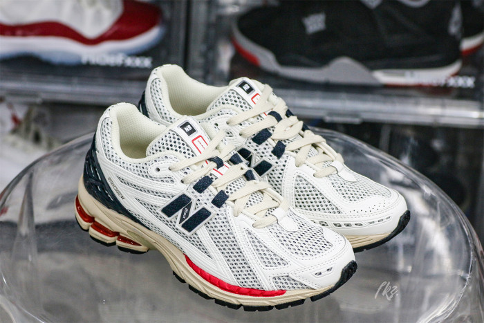New Balance 1906R Sea Salt Eclipse True Red