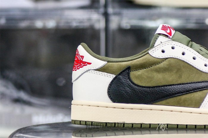 Travis Scott x Air Jordan 1 ' Medium Olive' GS（A1）