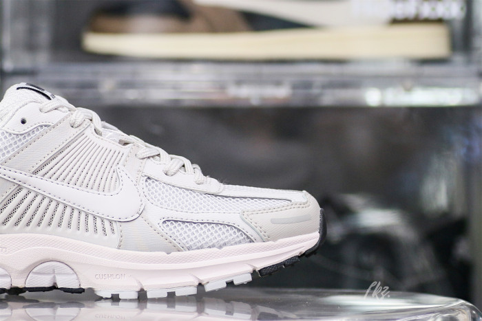 Nike Air Zoom Vomero 5 'Vast Grey'  2023