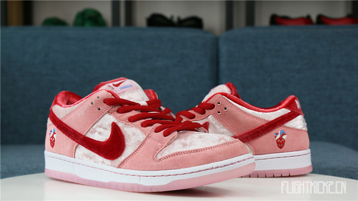 Nike SB Dunk Low StangeLove（A1）(Flash Sale Size4)